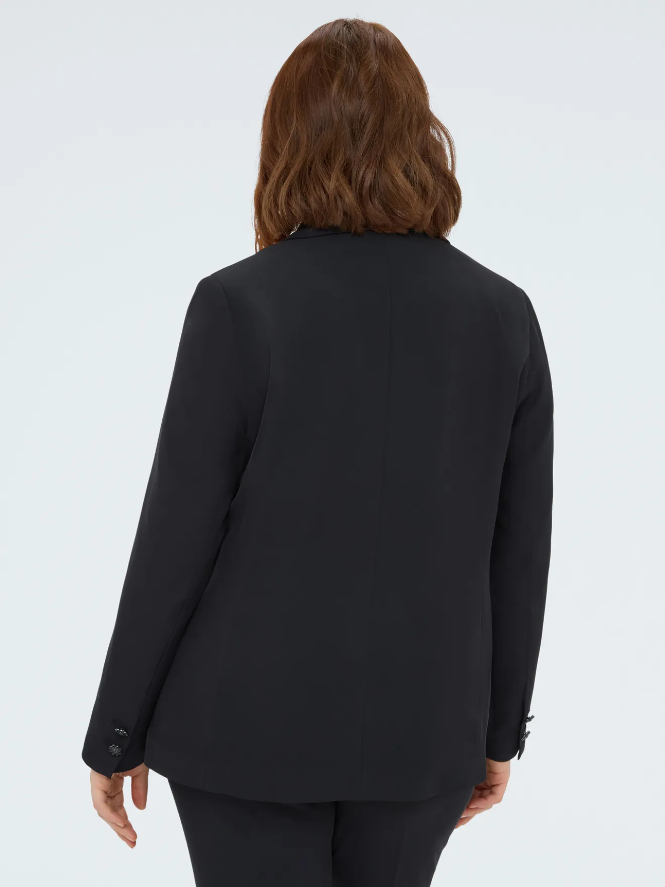 Blazer strutturato con bottone gioiello