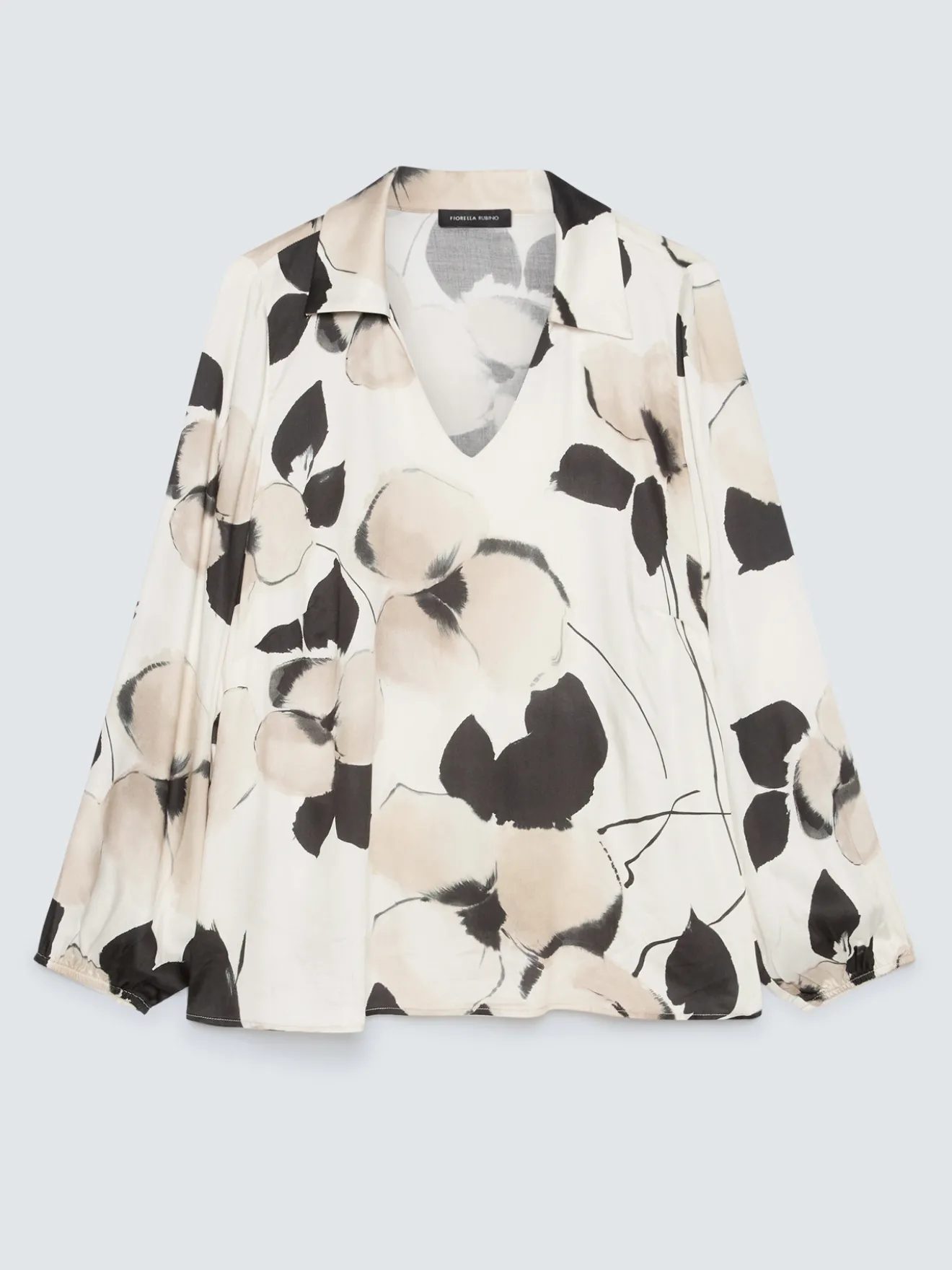 Blusa in raso con stampa floreale
