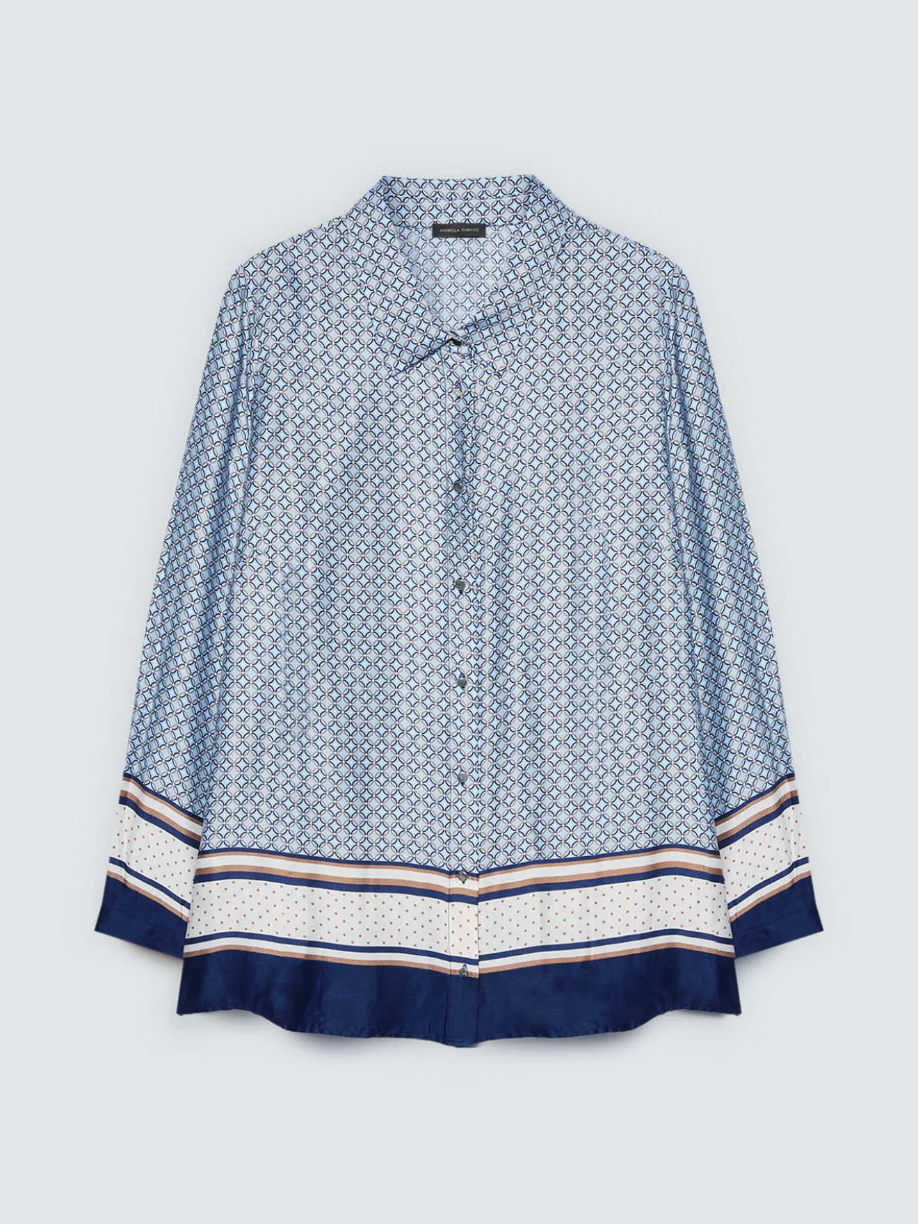 Camicia in raso con stampa geometrica