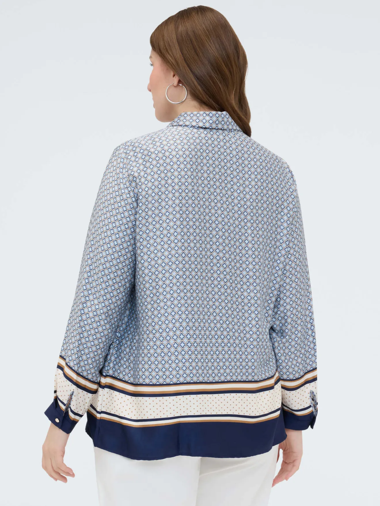 Camicia in raso con stampa geometrica