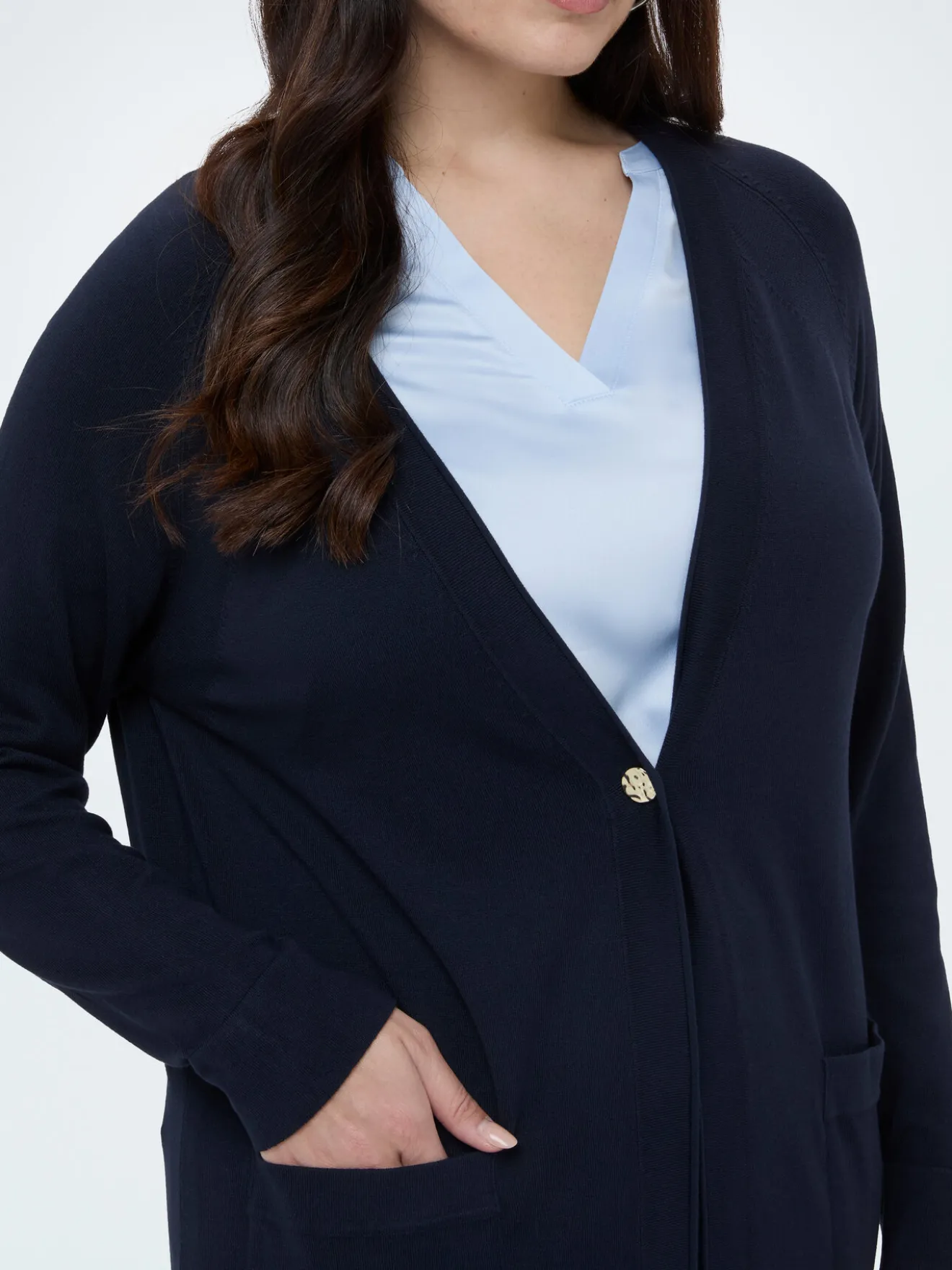 Cardigan lungo con scollo a V in maglia fine