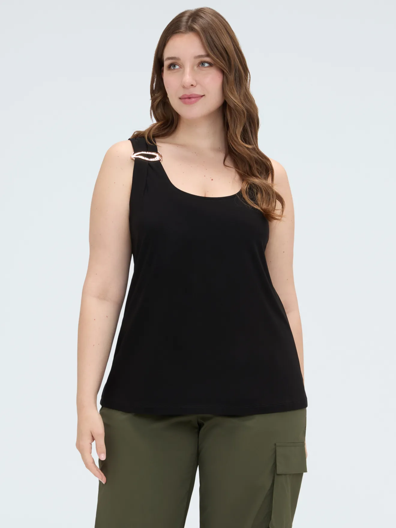 Top in jersey con applicazione gioiello