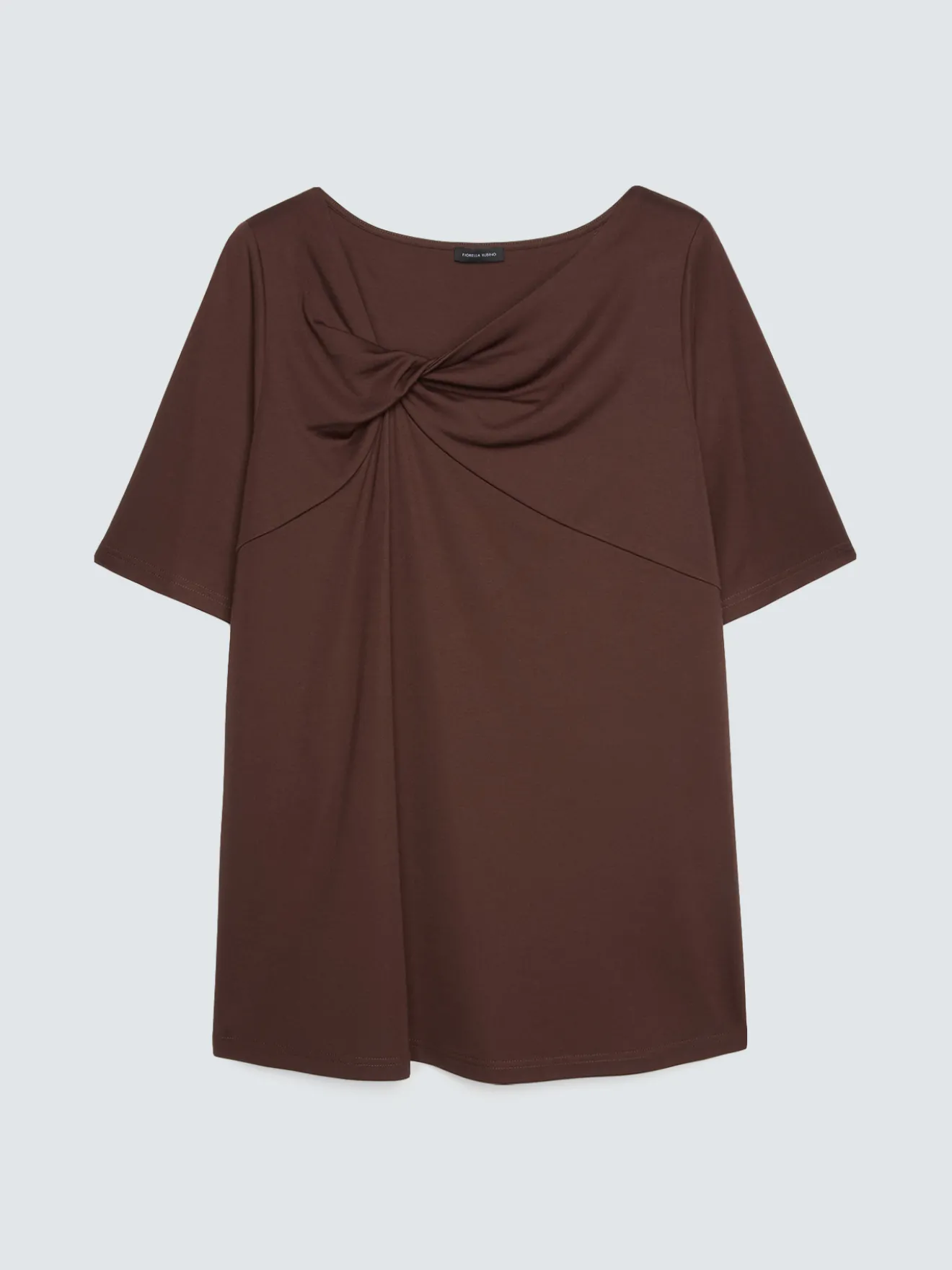 T-shirt in jersey con nodo e drappeggio
